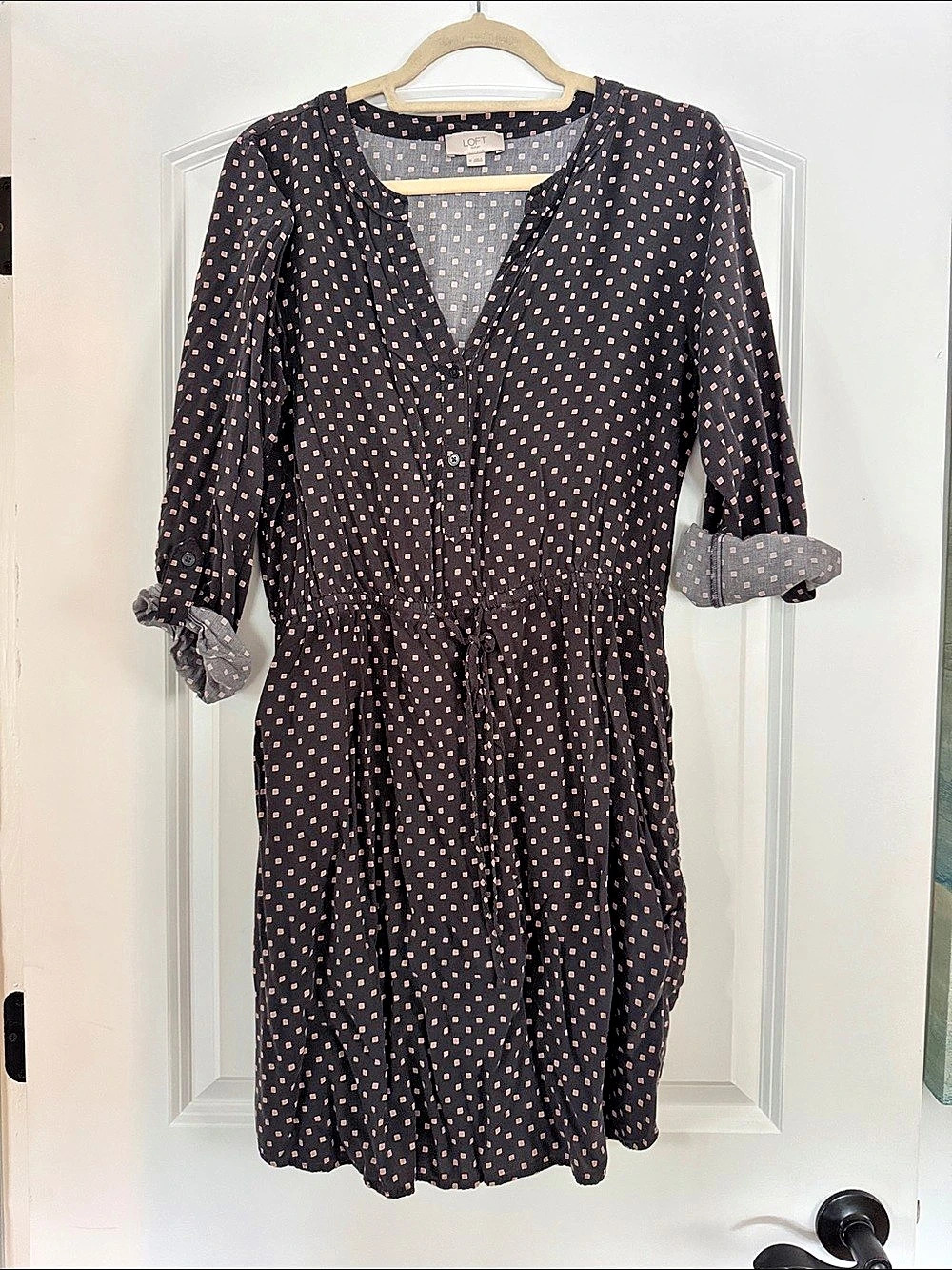 LOFT Geometric Midi Dress in Black & Pink Size Medium